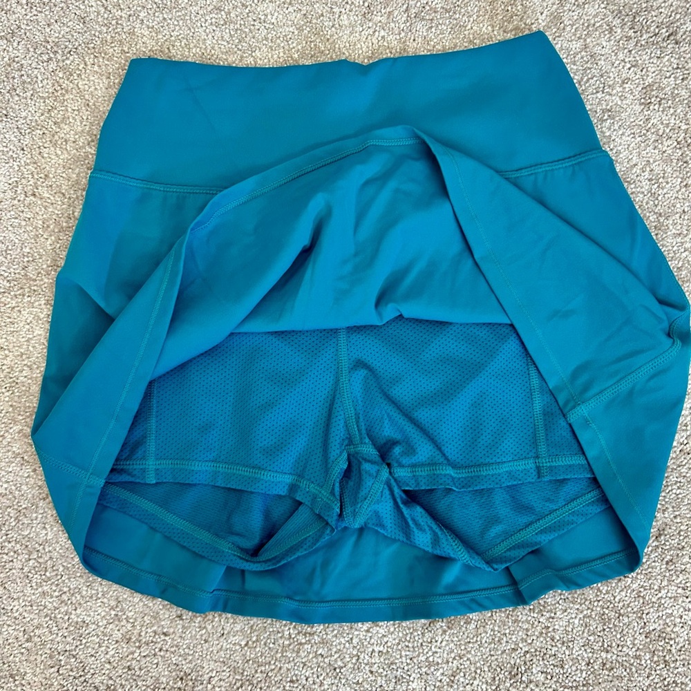Teal Athletic Skort with built in Shorts - Picture 4 of 5